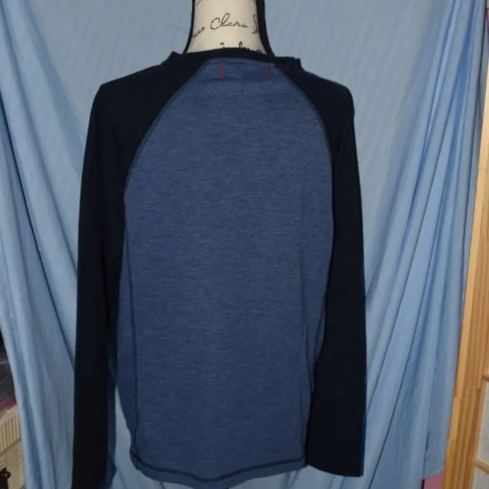 Tommy Bahama Blue Raglan Crew Shirt Top M L - Picture 2 of 2